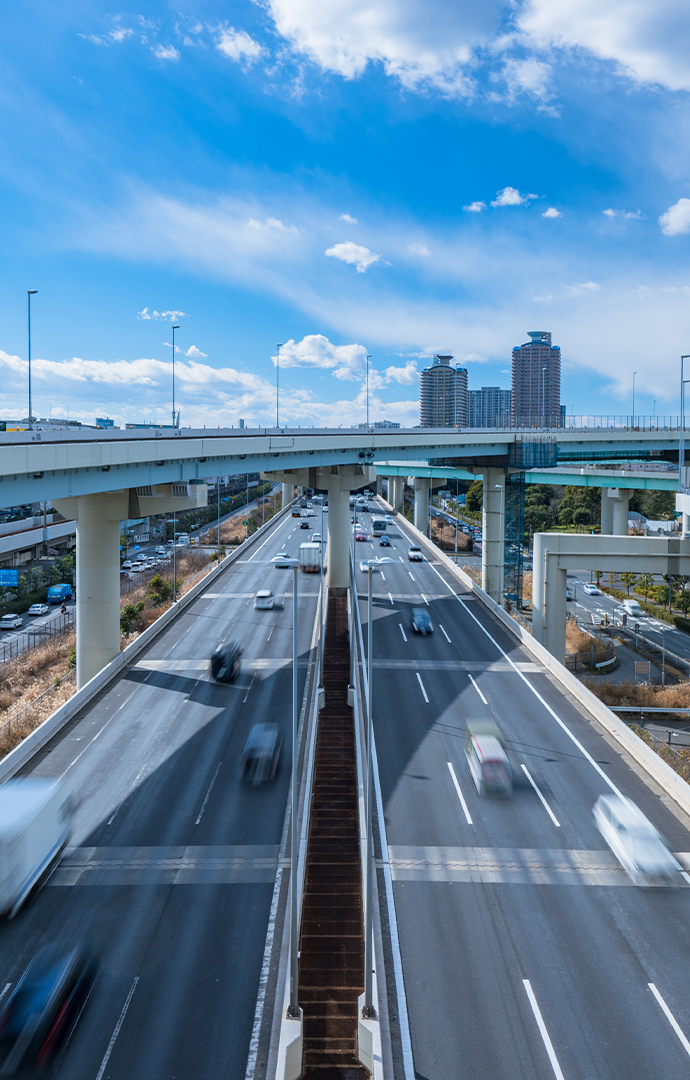 すべての運転従事者に、安全と安心を。